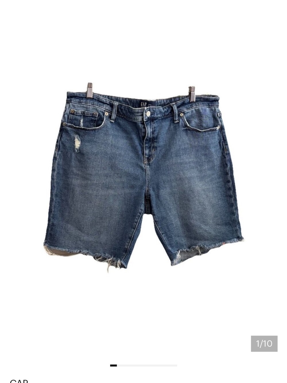 GAP distressed 9” Bermuda Shorts